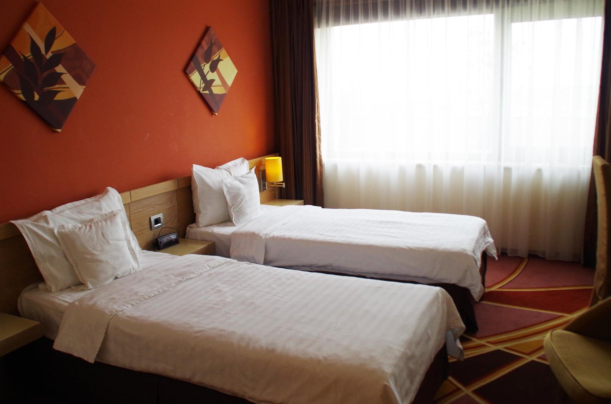 Mari Vila Hotel Bucharest Exterior photo